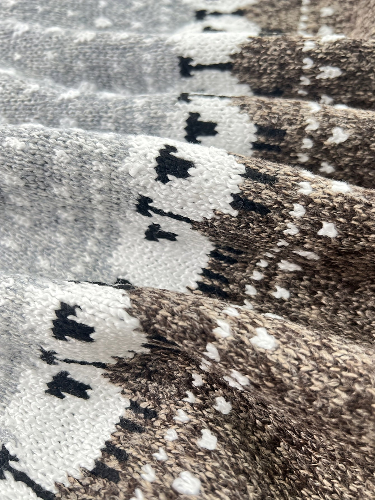 Nordic™ | Elegant Winter Sweater with Sheep Jacquard Pattern