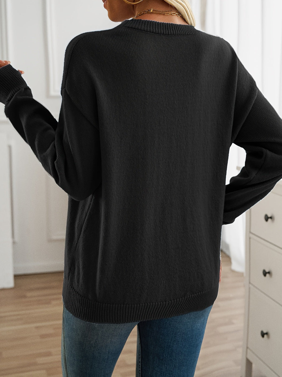 Elisabeth - Long Sleeve Crew Neck Sweater